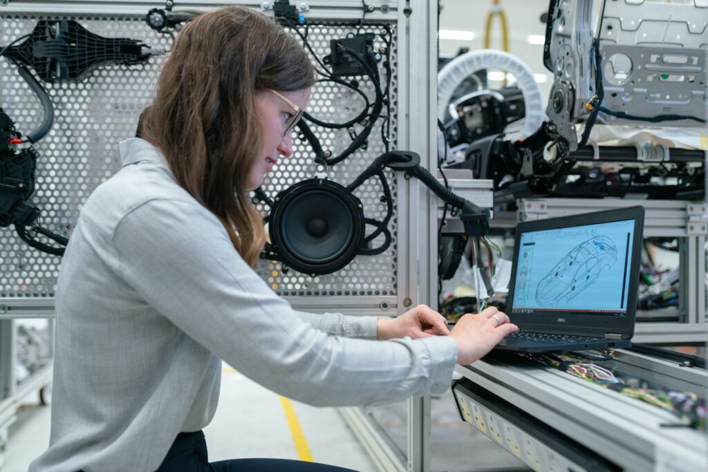 The Benefit of Temporary Contracts in the Scientific Industry